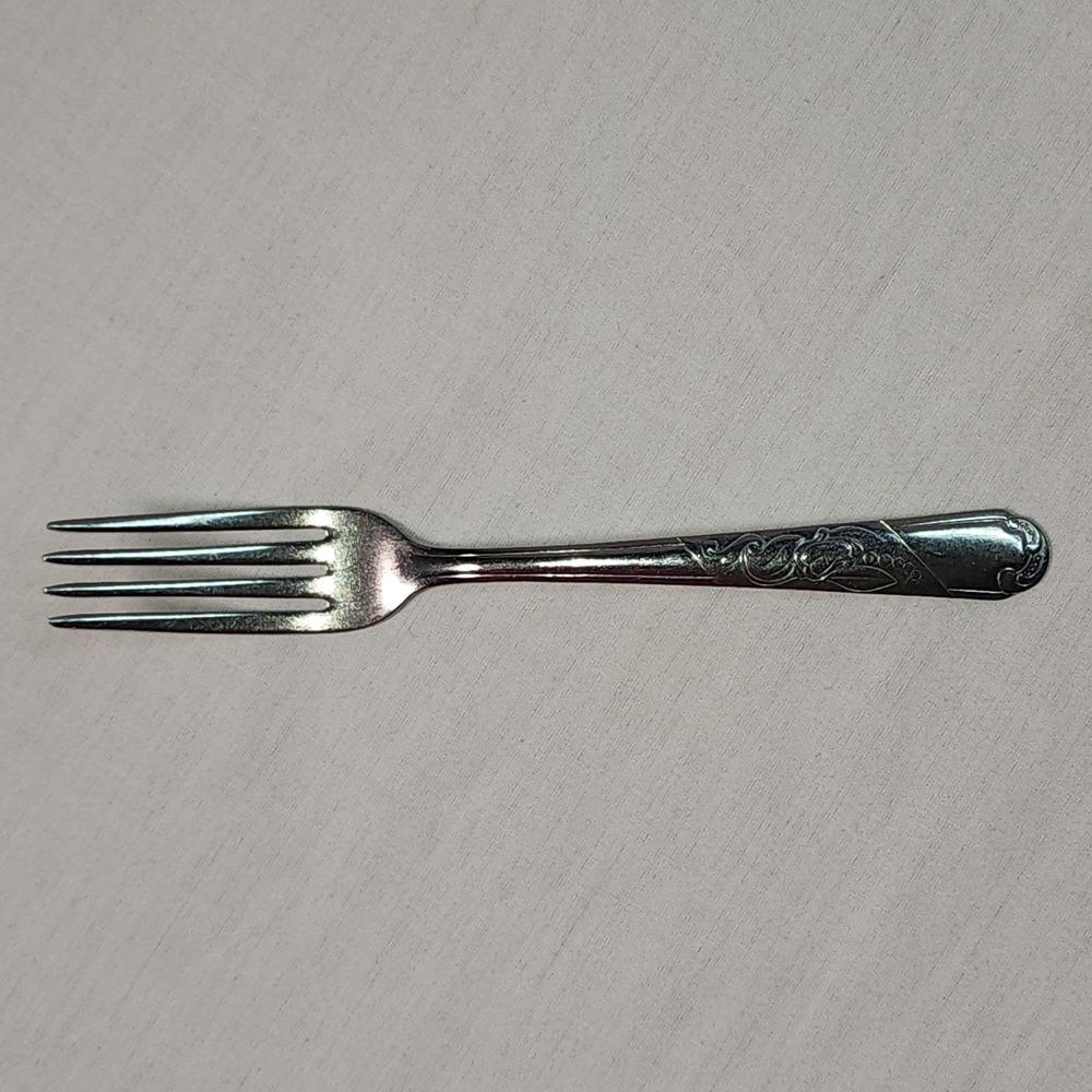 Stainless Scroll Tip Leaves Discontinued Flat wear Pattern unf601 Dinner Fork